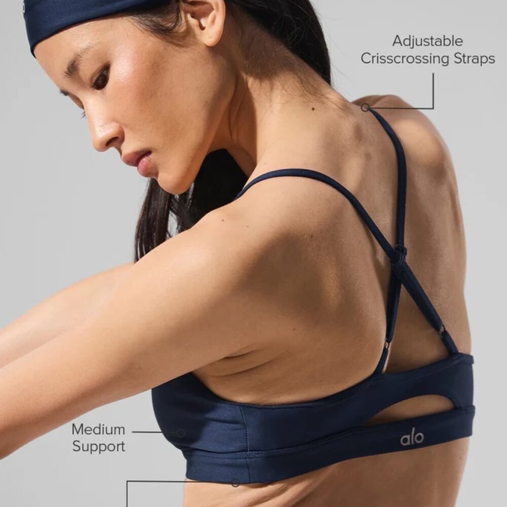 Alo Yoga Airlift Intrigue Bra - Navy